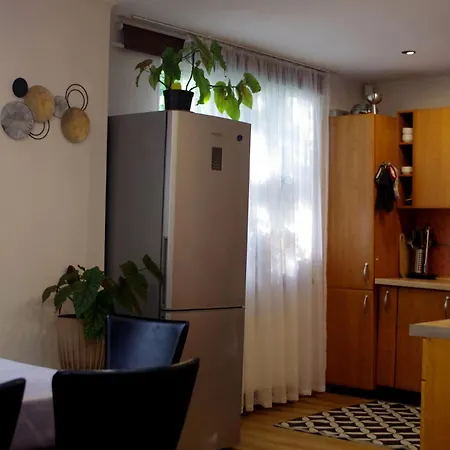 Σπίτι διακοπών Private House 2km From Old Town